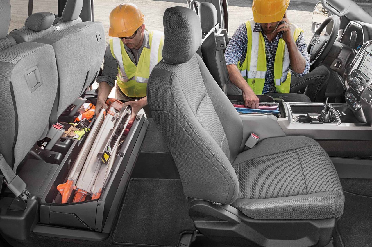 2018 Ford Super Duty F-350 Interior Seating and Storage.jpeg